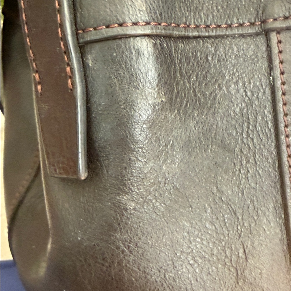 Dooney and Bourke black Florentine Hattie bag - Picture 14 of 16